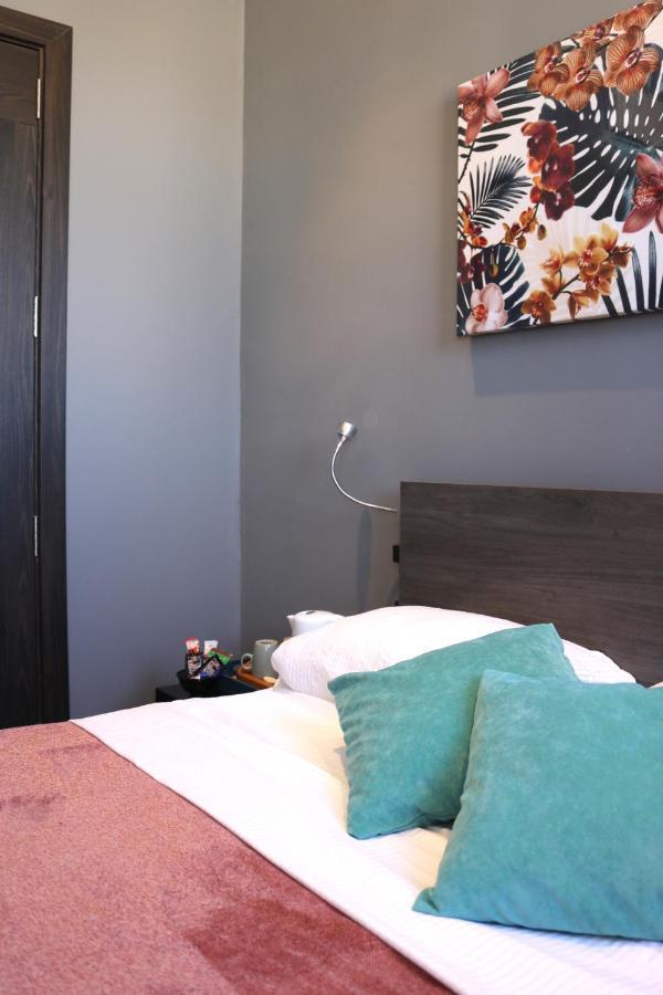 Velleran Accomodation Tarxien Extérieur photo