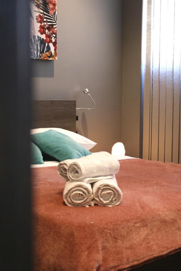 Velleran Accomodation Tarxien Extérieur photo