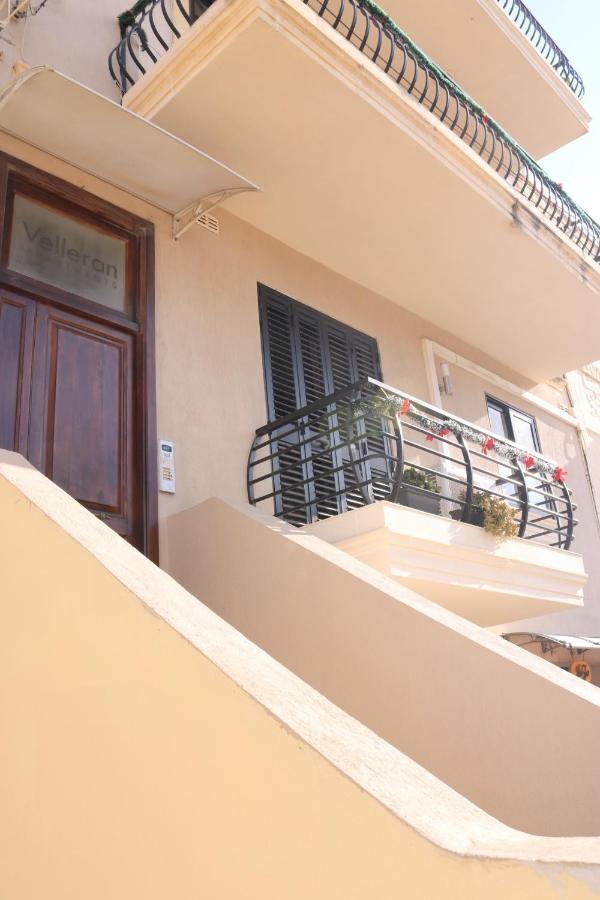 Velleran Accomodation Tarxien Extérieur photo